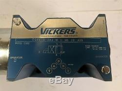 Vickers DG4V-5-2AJ-M-U-H6-20-J99 Solenoid Directional Control Valve 2333582 New