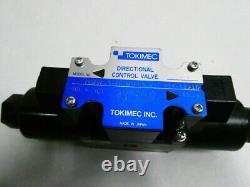 Vickers DG4VC-3-6C-M-PS2-H-7-P15-54A10 Hydraulic Directional Control Valve