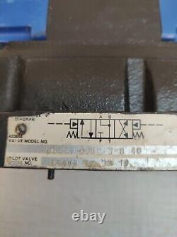 Vickers Dg4V-3-6C-M-W-B-40 Hydraulic Solenoid Operated Directional Control Valve
