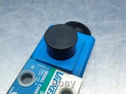 Vickers Dg4v-3s-2a-m-u-b5-60 Hydraulic Directional Control Valve 100bar- 350