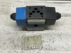Vickers Eaton DG4S4LW-016C-B-60 Hydraulic Directional Valve Nice