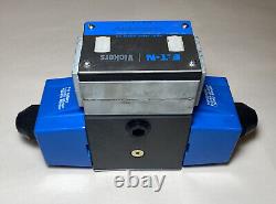Vickers Hydraulic Directional Control Valve DG4S4LW-0133C-B-60, 120VAC Coil NEW