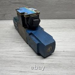 Vickers Sperry DG4V-3-3C-W-B10 Hydraulic Directional Valve, 120VAC Coil