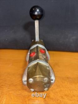 Vintage Manual Hydraulic Directional Control Valve 3 Port Lever Operated Spool