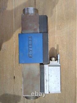 Bosch Rexroth 0811404773 Lot de contrôle directionnel proportionnel hydraulique #1