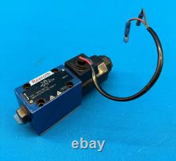 Ensemble de vanne solénoïde de contrôle directionnel hydraulique Rexroth R900738733