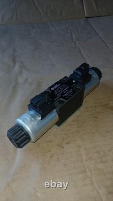Nouvelle vanne de commande directionnelle hydraulique Sauer Danfoss DCV03-3Y11-02400E12