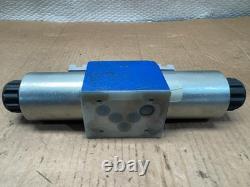 Nouvelle vanne de contrôle directionnel hydraulique Rexroth R900589988 4WE10J33/CG24N9K4
