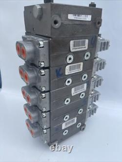 PVG 32, vanne de commande directionnelle hydraulique à 5 sections, neuve, boîte ouverte