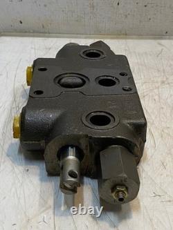 Section de distributeur hydraulique directionnel 976427