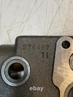 Section de distributeur hydraulique directionnel 976427