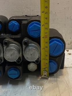 Valve de commande directionnelle hydraulique à 3 tiroirs 0502032 B1204SDH
