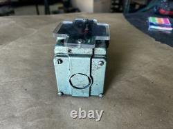 Valve directionnelle hydraulique Double A QJ-01-C-10F1