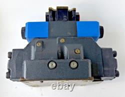 Valve hydraulique directionnelle Eaton Vickers DG5V-8H-3C-T-M-FTWL-D1-H10 24 VCC