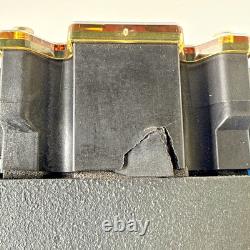 Valve hydraulique directionnelle Eaton Vickers DG5V-8H-3C-T-M-FTWL-D1-H10 24 VCC