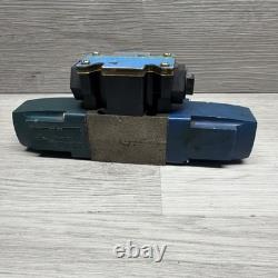 Valve hydraulique directionnelle Vickers Sperry DG4V-3-3C-W-B10, bobine 120 VAC