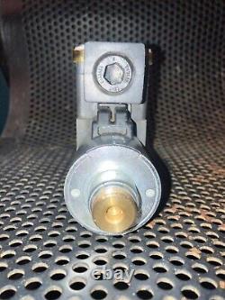 Van Parker D1VW020BNJG5 Valve de contrôle directionnel hydraulique. 24VDC