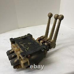 Vanne de Contrôle Directionnel Hydraulique avec Joysticks voir desc