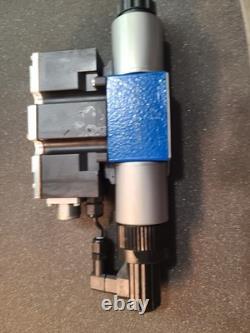 Vanne de commande directionnelle hydraulique Bosch Rexroth R900953657