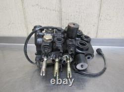 Vanne de commande directionnelle hydraulique KYB C0230-31052 3 voies