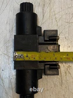 Vanne de commande directionnelle hydraulique Power Co. Delta APE modèle CM3