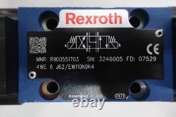 Vanne de commande directionnelle hydraulique Rexroth R900551703 120v-ac