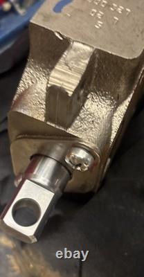 Vanne de contrôle directionnel hydraulique Parker 3481600000 1800127