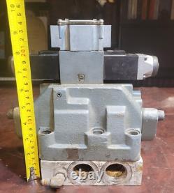 Vanne de contrôle directionnel hydraulique Rexroth 4WEH22E70/5AW120 4WE6J52/AW120-50
