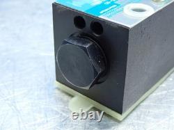 Vanne de contrôle directionnel hydraulique Vickers Dg4v-3s-2a-m-u-b5-60 100bar-350