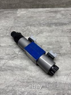 Vanne de contrôle directionnelle / proportionnelle hydraulique Rexroth Bosch R900953729, neuve