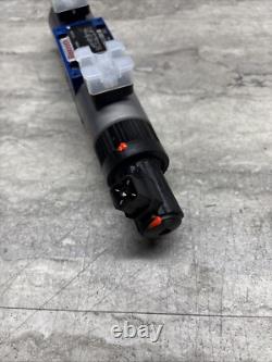 Vanne de contrôle directionnelle / proportionnelle hydraulique Rexroth Bosch R900953729, neuve