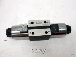 Vanne directionnelle à solénoïde D05-2A-24V de Summit Hydraulics