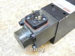 Vanne directionnelle hydraulique BIERI WV700-6-4/3-U-107-P à 3 positions 107 VDC