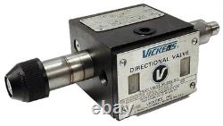 Vanne pilote directionnelle hydraulique Vickers 02119796DG4S4L018GB-60